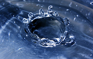 水滴、水利、液体压缩.jpg